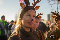 2025-11-30 Winterrung Graz Rentiere - DSC_0619